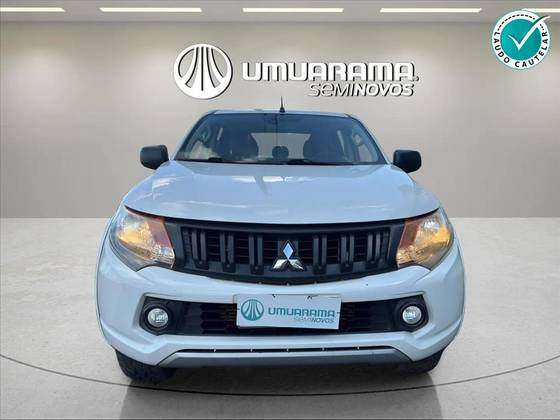 MITSUBISHI L200 TRITON 2.4 16V TURBO DIESEL SPORT GLS CD 4P 4X4 AUTOMÁTICO MITSUBISHI L200 TRITON 2.4 16V TURBO DIESEL SPORT GLS CD 4P 4X4 AUTOMÁTICO
